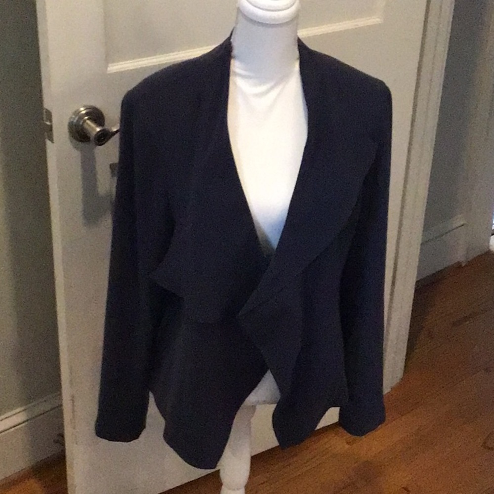 Navy open blazer by St John